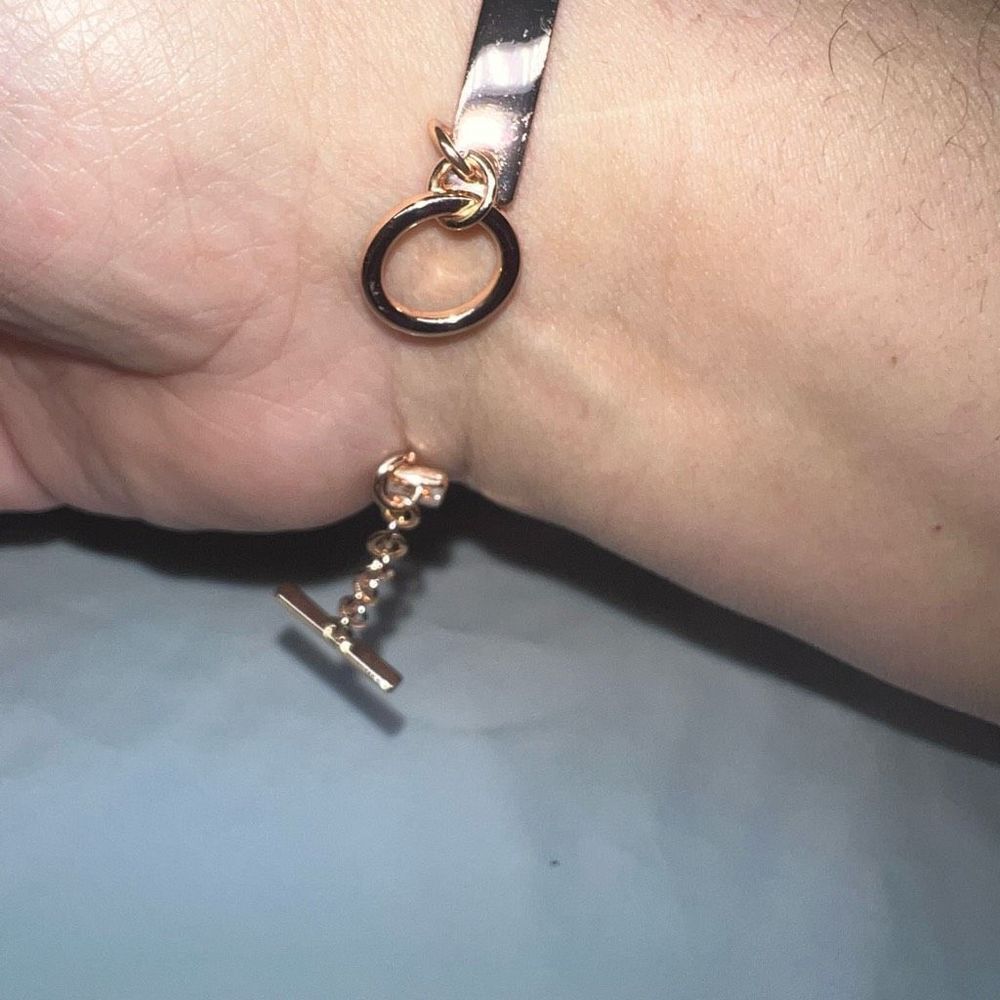BCBGeneration Heart Dangle Charm Cuff - Picture 8 of 9